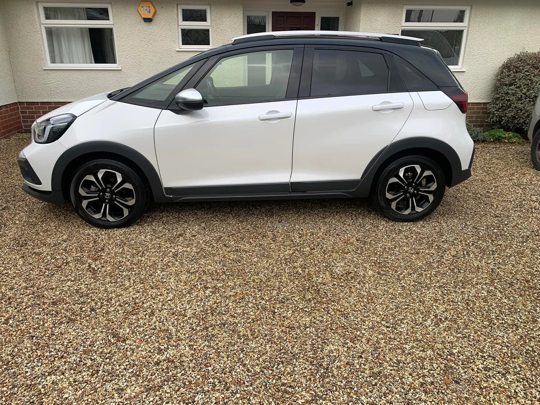 Vehicle photograph 3